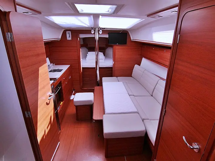DUFOUR 382 BT - 