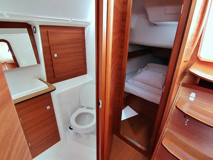 DUFOUR 382 BT - 