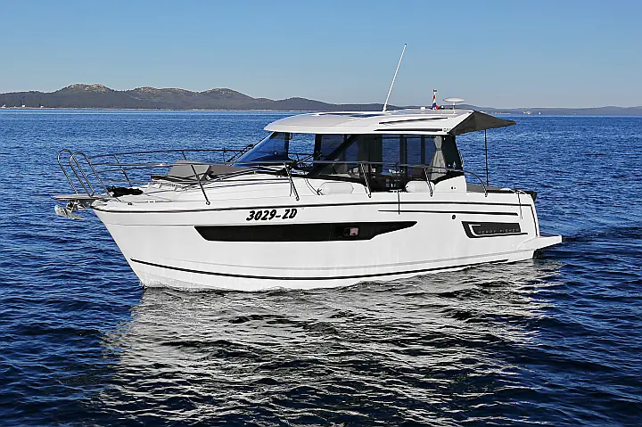 Merry Fisher 895 - 