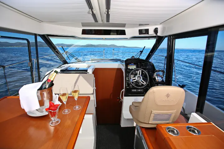 Merry Fisher 895 - 