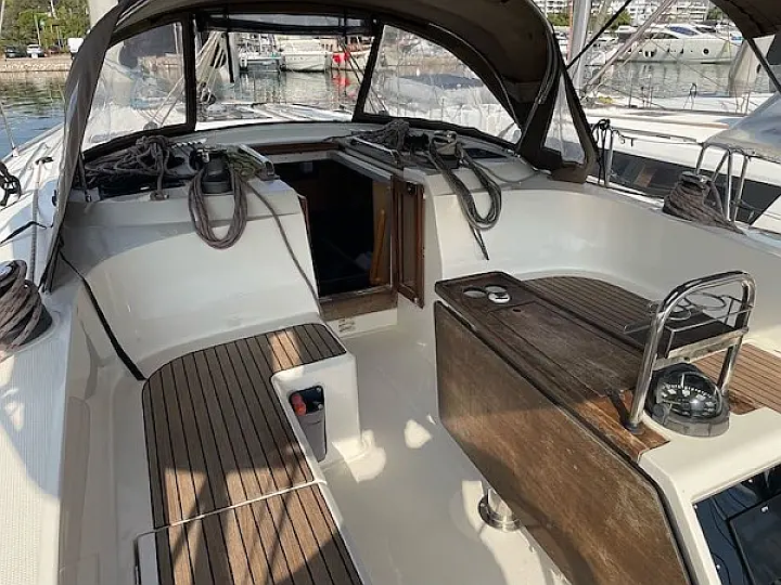 Bavaria Cruiser 46 - - 