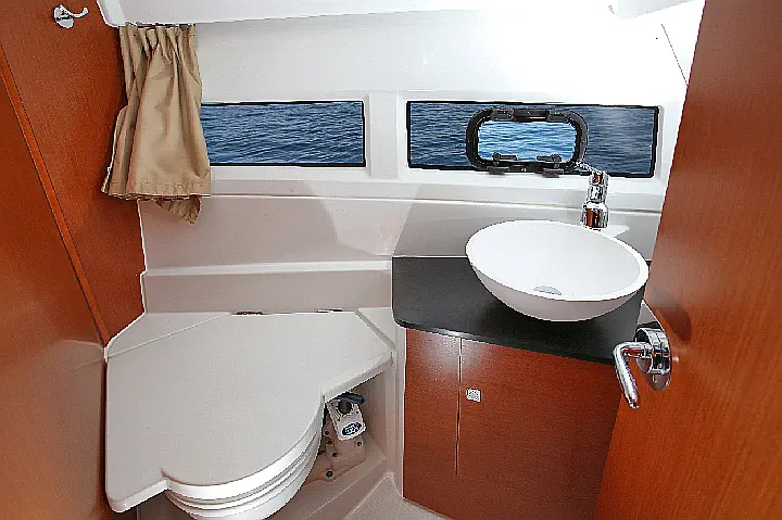 Merry Fisher 895 - 