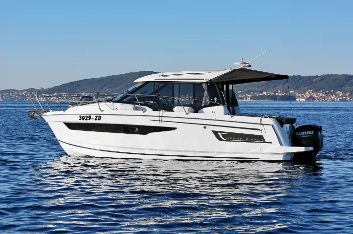 Merry Fisher 895 - 