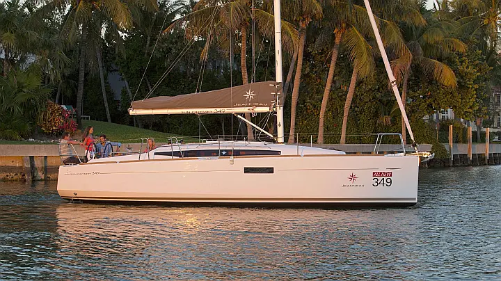 Sun Odyssey 349 max 8 Pers - 