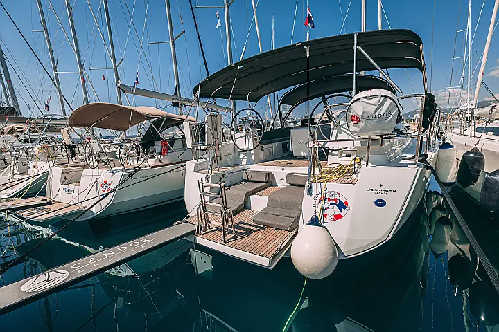 Jeanneau 54 - 