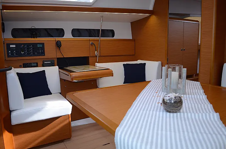 Sun Odyssey 419 - 