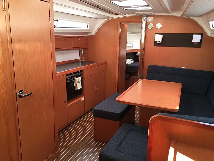 Bavaria Cruiser 41  - 