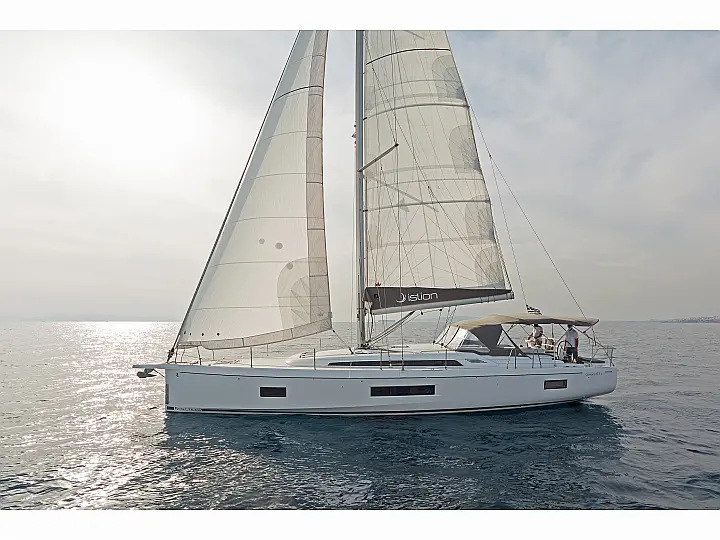 Oceanis 51.1 (5+1 cab) - External image