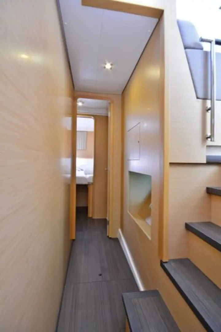 Lagoon 400 S2. - 