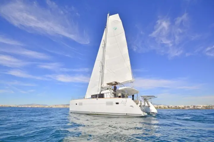 Lagoon 400 S2. - 