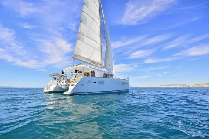 Lagoon 400 S2. - 