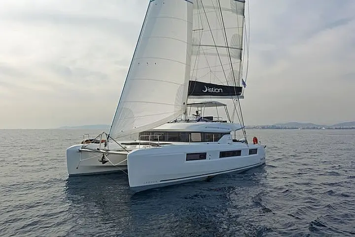Lagoon 50 A/C & GEN & WM - 
