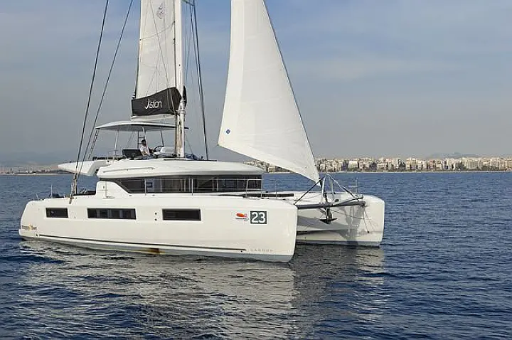 Lagoon 50 A/C & GEN & WM - 