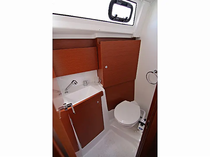 OCEANIS 38.1 BT - 
