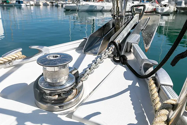 Cyclades 43.4 (2007) new full batten mainsail and dinghy 2012, bimini 2013, new genoa 2017, new upholstery 2017 - 