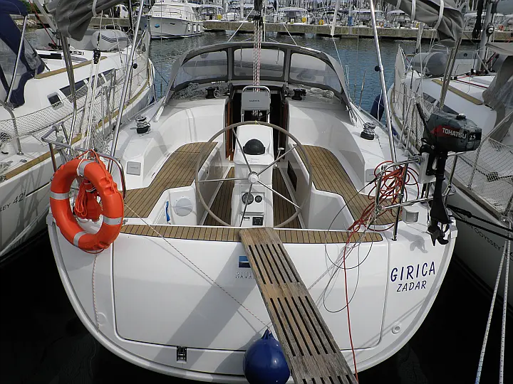 Bavaria Cruiser 33 - 