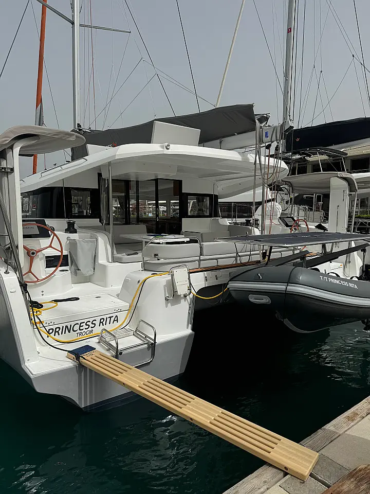 Excess 14 - 