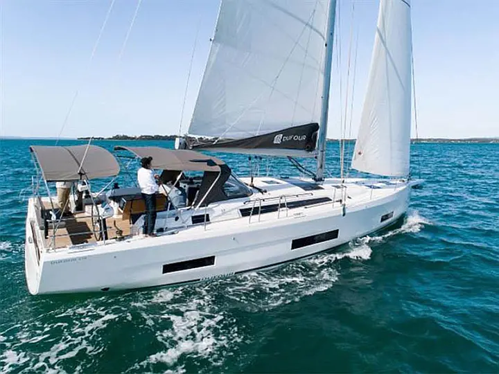 Dufour 470 GL - External image