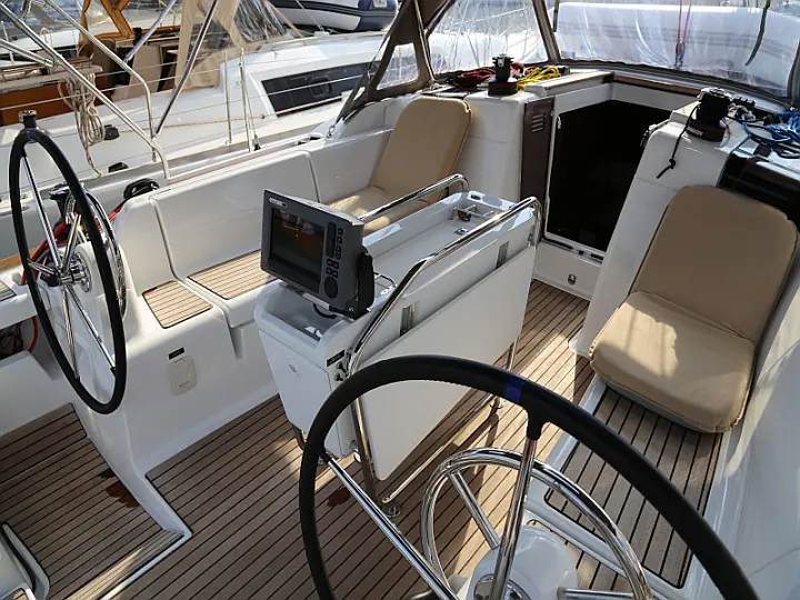 Sun Odyssey 419 - 