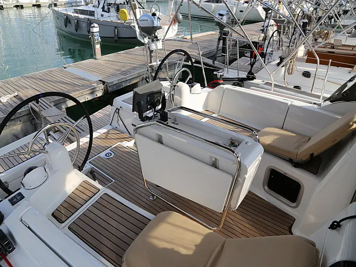 Sun Odyssey 419 - 