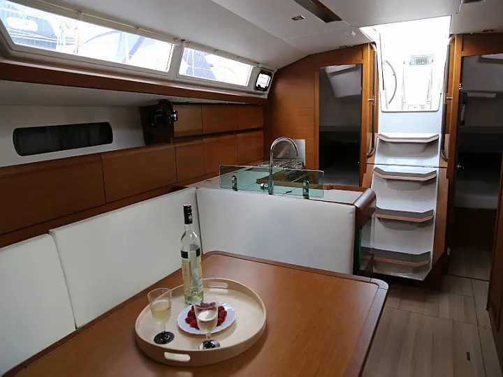 Sun Odyssey 419 - 
