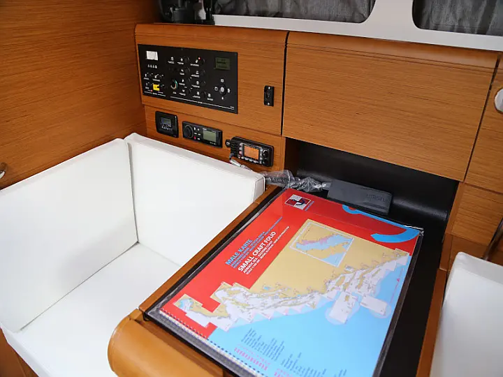 Sun Odyssey 419 - 