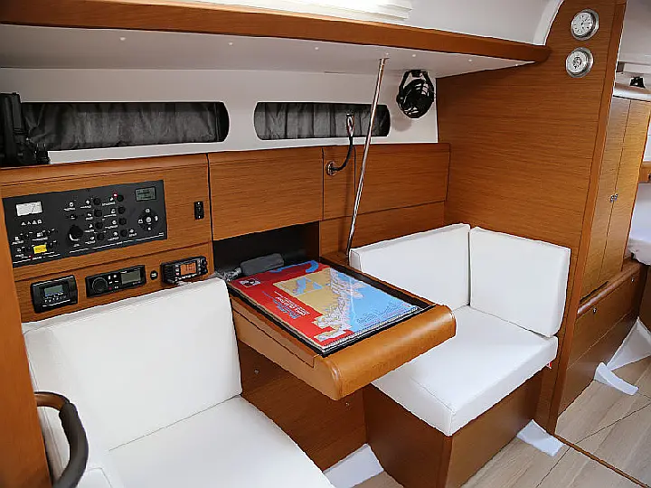 Sun Odyssey 419 - 