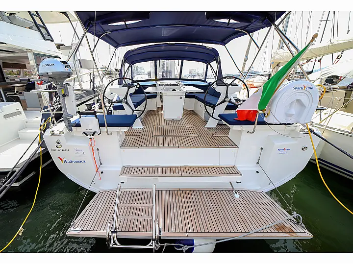 Oceanis 46.1 - External image