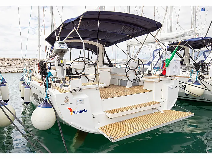 Oceanis 46.1 - External image