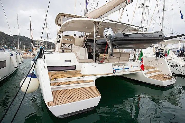 Lagoon 42 - 