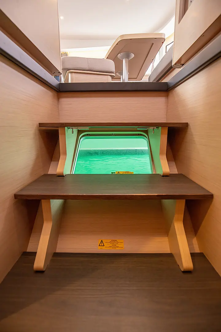 Lagoon 42 - 