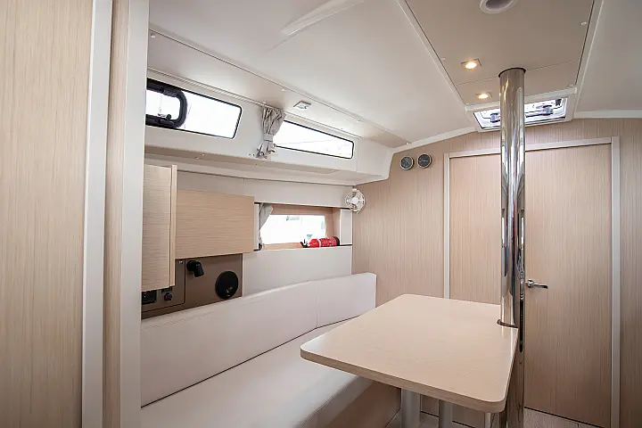 Oceanis 38.1 - 