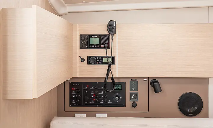 Oceanis 38.1 - 