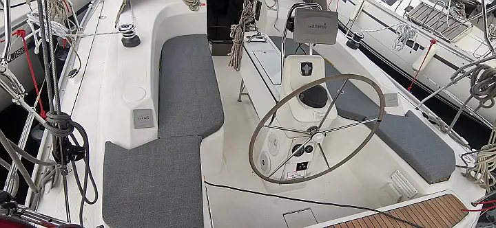 Bavaria Cruiser 33 - 
