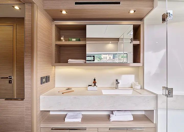 Lagoon 51 - 