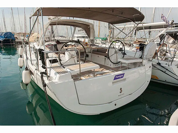 Oceanis 41.1 - External image
