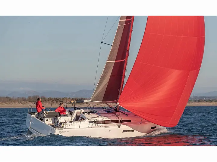 Sun Odyssey 380 - 1wc - External image