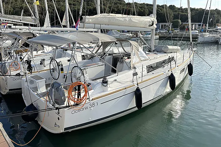 Oceanis 38.1 - 