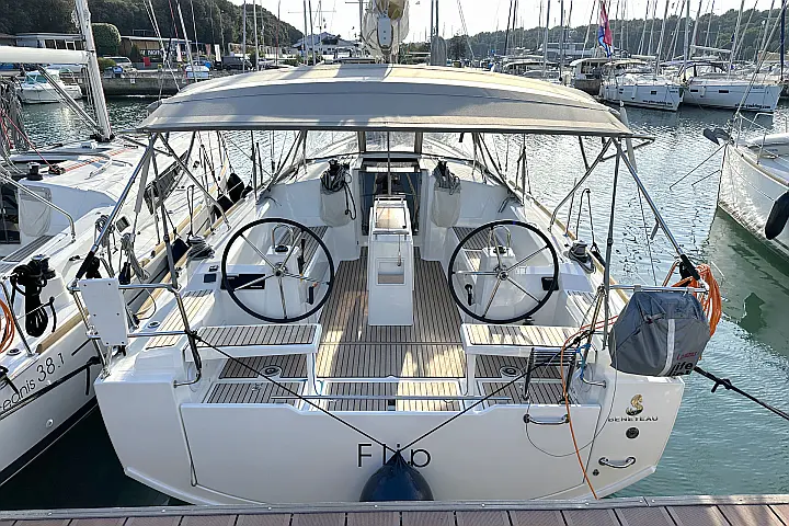Oceanis 38.1 - 