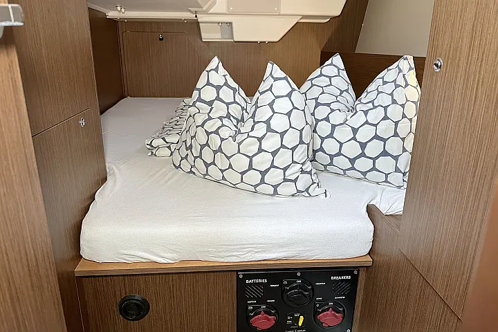 Oceanis 38.1 - 