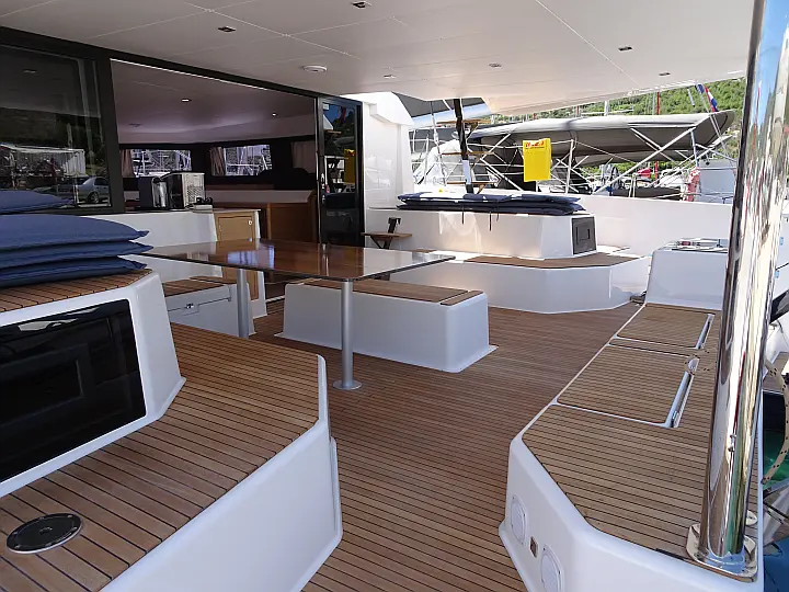 Dufour Catamaran 48 5c+5h - 