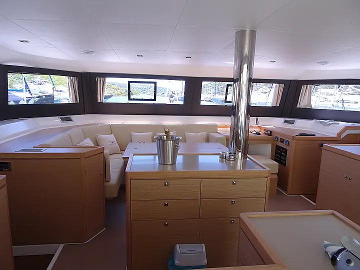 Dufour Catamaran 48 5c+5h - 