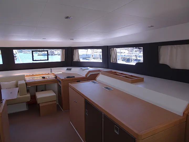 Dufour Catamaran 48 5c+5h - 