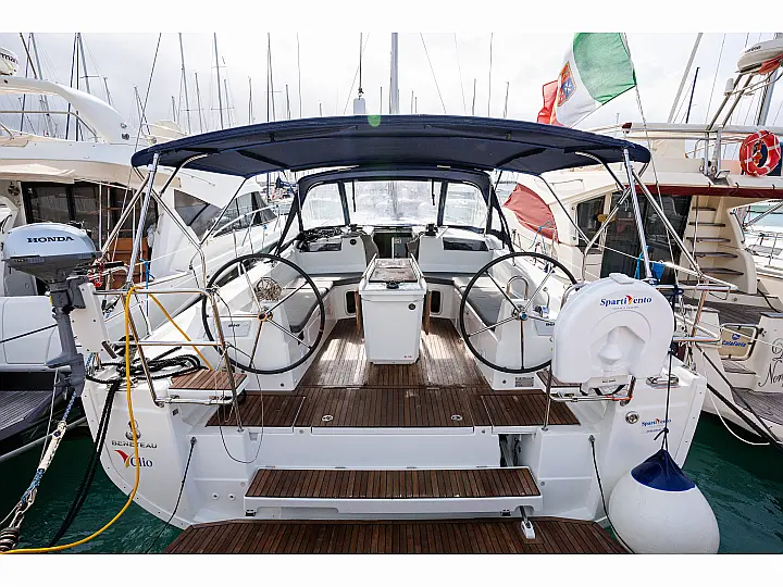 Oceanis 40.1 - External image