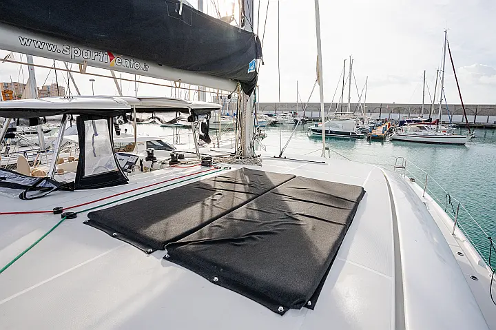 Lagoon 42 - 