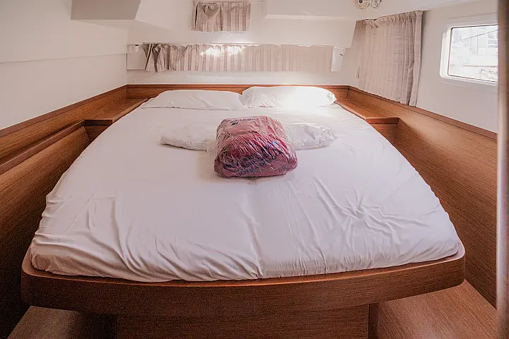 Lagoon 42 - 
