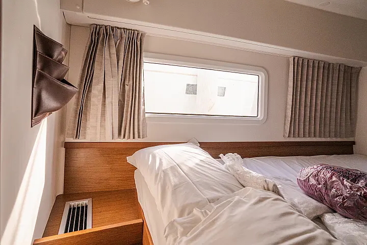 Lagoon 42 - 