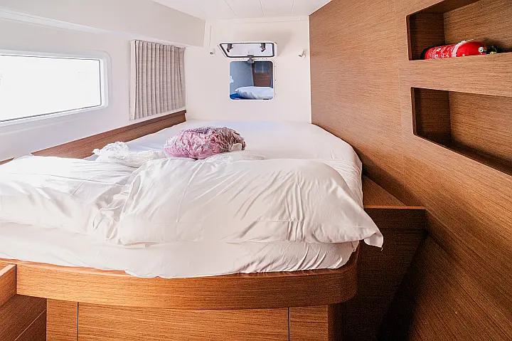 Lagoon 42 - 