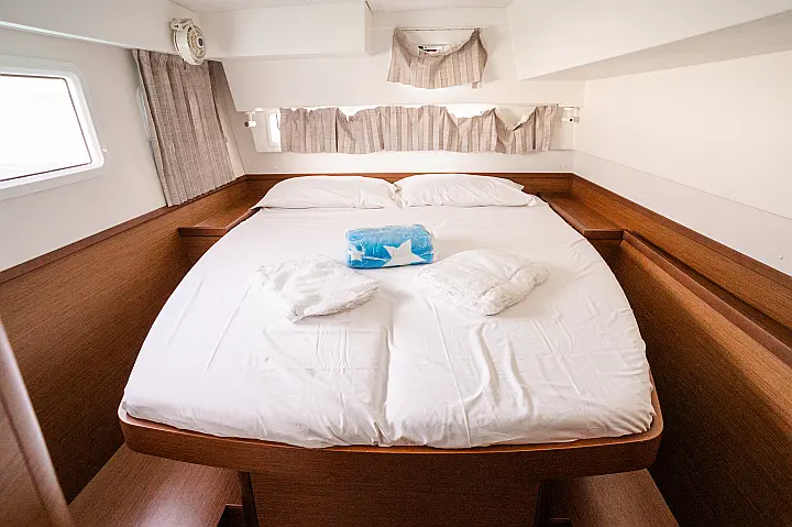 Lagoon 42 - 