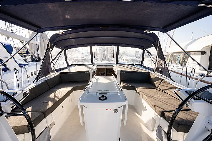 Oceanis 46.1 (bunk cab) - 